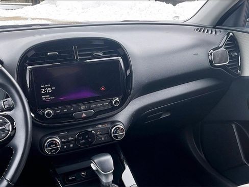 Certified 2024 Kia Soul GT-Line image 6
