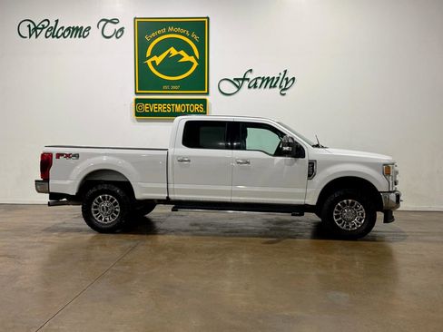 Used 2020 Ford F250 XLT w/ XLT Premium Package image 2