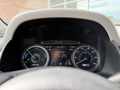 Used 2019 Kia Niro EX Premium w/ Sunroof Package image 17