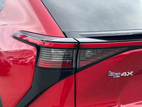 Certified 2025 Toyota bZ4X FWD image 20