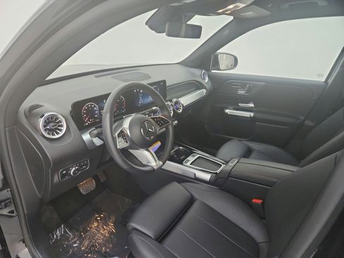 Certified 2024 Mercedes-Benz GLB 250 image 13