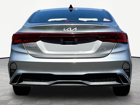 Used 2024 Kia Forte LXS FWD image 5