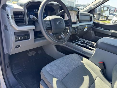 Used 2026 Ford F250 XLT w/ XLT Premium Package AWD/4WD image 13