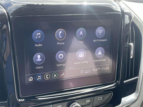 Used 2021 Chevrolet Traverse LT w/ LT Premium Package image 18