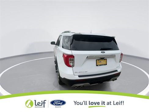 Used 2023 Ford Explorer Platinum w/ Technology Package image 9