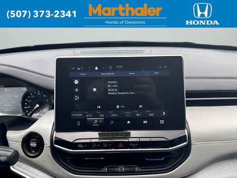 Used 2025 Jeep Compass Limited AWD/4WD image 23