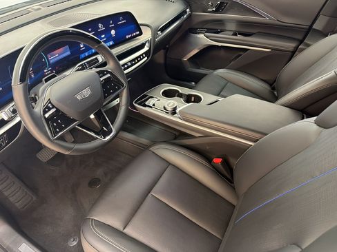Certified 2024 Cadillac Lyriq Luxury RWD image 4