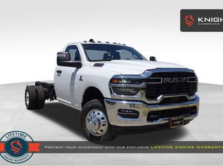 New 2025 RAM 3500 Tradesman video 1