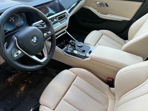 Used 2020 BMW 330i Sedan w/ Convenience Package image 11