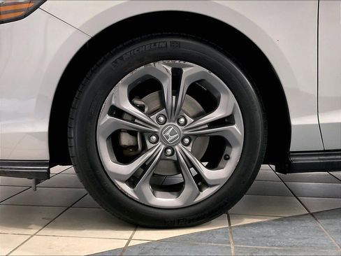 Used 2024 Honda Accord EX image 7