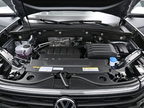 New 2026 Volkswagen Atlas Cross Sport SE image 15