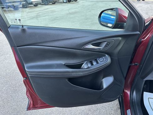 Used 2023 Buick Encore GX Preferred image 12