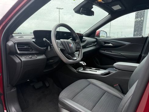 Used 2024 Buick Envista Preferred FWD image 10