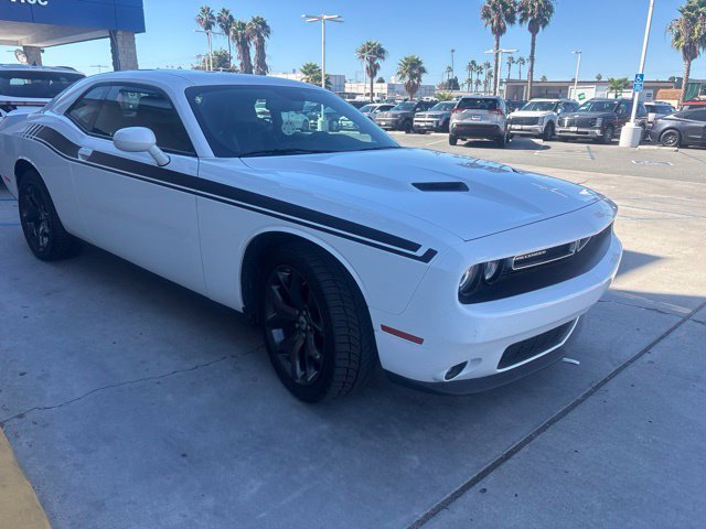 Used 2019 Dodge Challenger SXT w/ Plus Package RWD image 2