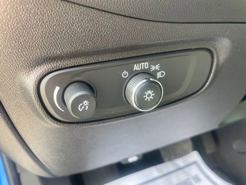 Used 2024 Chevrolet Equinox LT image 17