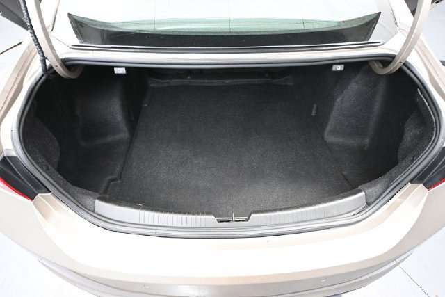 Used 2024 Chevrolet Malibu LT FWD image 32
