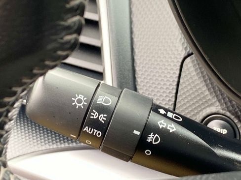 Used 2022 Subaru Forester Premium image 22