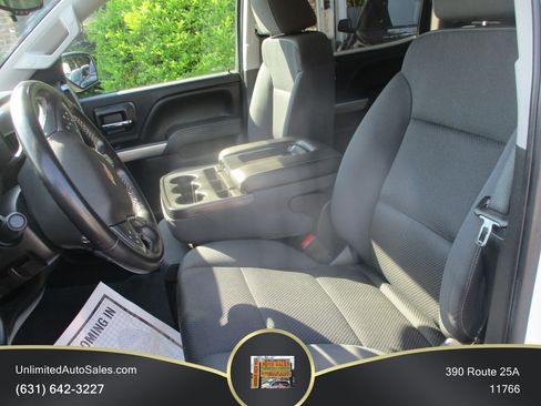Used 2018 Chevrolet Silverado 1500 LT w/ All Star Edition AWD/4WD image 4