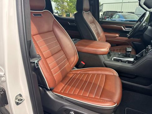 Used 2023 GMC Sierra 1500 Denali Ultimate AWD/4WD image 27