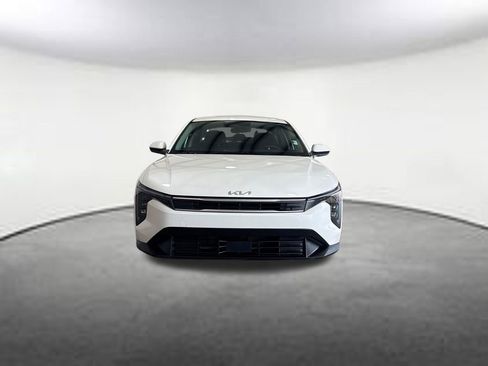 Used 2025 Kia K4 LXS FWD image 8