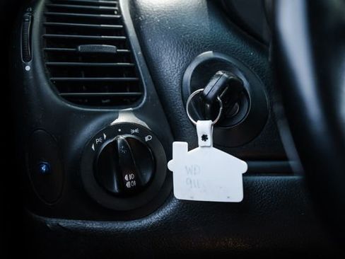 Used 2002 Porsche 911 Carrera 4 image 64