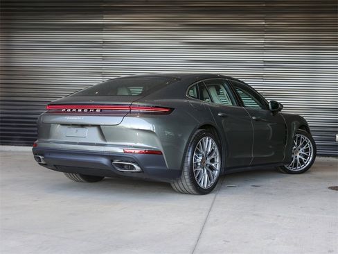 New 2026 Porsche Panamera 4 image 7