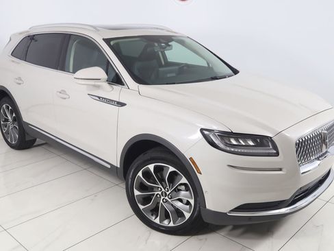 Used 2023 Lincoln Nautilus Reserve w/ Equipment Group 201A AWD/4WD image 20