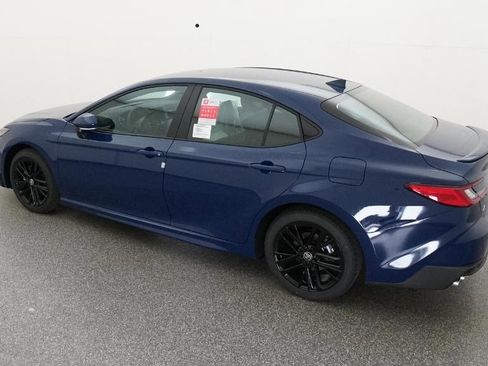 New 2026 Toyota Camry SE image 11