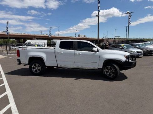 Used 2018 Chevrolet Colorado Z71 AWD/4WD image 17