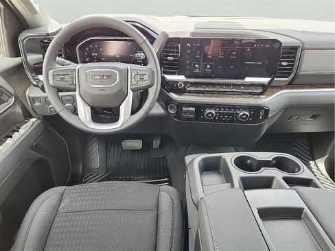 New 2026 GMC Sierra 1500 SLE w/ Preferred Package image 8