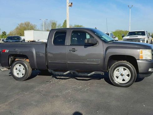 Used 2010 Chevrolet Silverado 1500 LT w/ Power Pack Plus AWD/4WD image 2