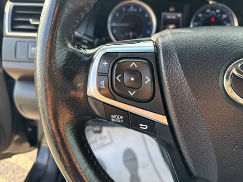 Used 2017 Toyota Camry XLE image 14