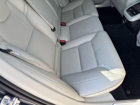 Used 2018 Volvo V90 T5 Cross Country w/ Convenience Package image 53