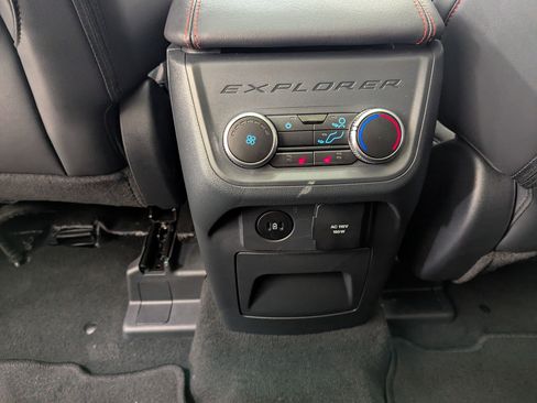 Used 2025 Ford Explorer ST w/ Sun And Sound Package image 21