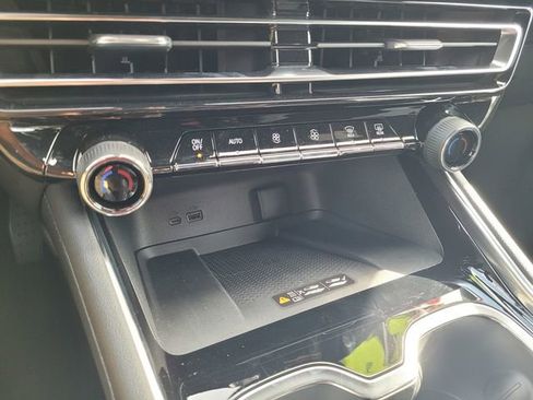 New 2026 Chevrolet Traverse LT w/ Driver Confidence Package image 10