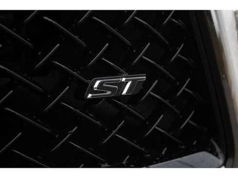 New 2025 Buick Enclave Sport Touring w/ Super Cruise Package image 37