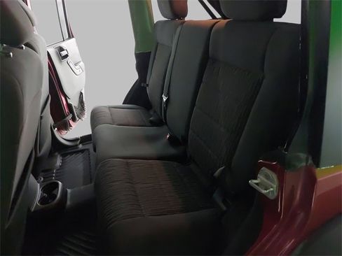 Used 2012 Jeep Wrangler Unlimited Sport image 14