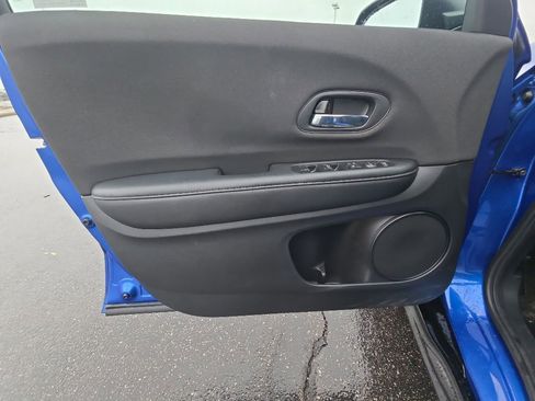 Certified 2021 Honda HR-V Sport image 12