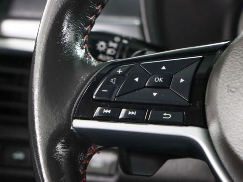 Used 2023 Nissan Altima 2.5 SR image 13