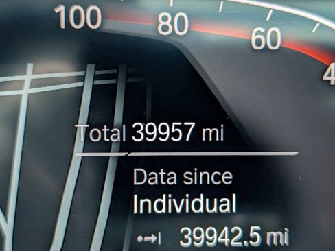 Used 2022 BMW X5 xDrive40i w/ M Sport Package image 23