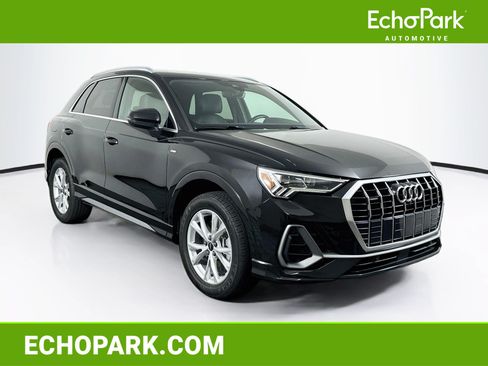 Used 2022 Audi Q3 2.0T Premium Plus w/ Premium Plus Package AWD/4WD image 1