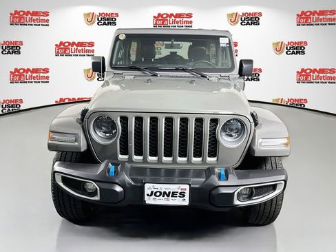 Used 2023 Jeep Wrangler Unlimited Sahara w/ Cold Weather Group AWD/4WD image 13