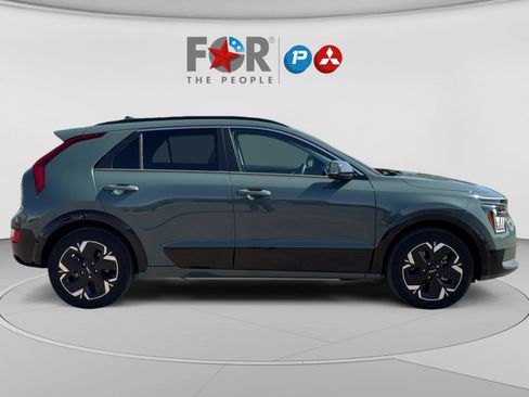 Used 2023 Kia Niro Wind FWD image 6