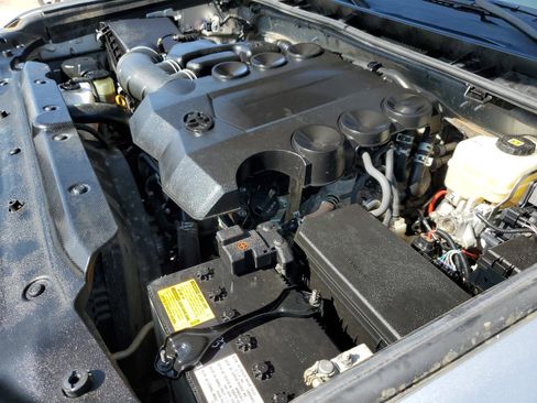 Used 2020 Toyota 4Runner SR5 image 27