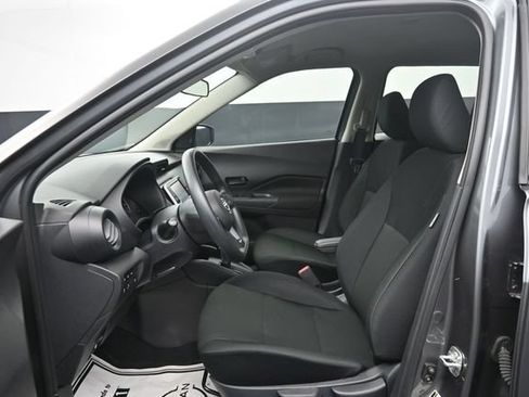 Used 2025 Nissan Kicks Play S FWD image 10