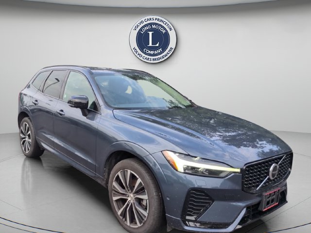 Used 2023 Volvo XC60 B5 Plus w/ Climate Package AWD/4WD image 3