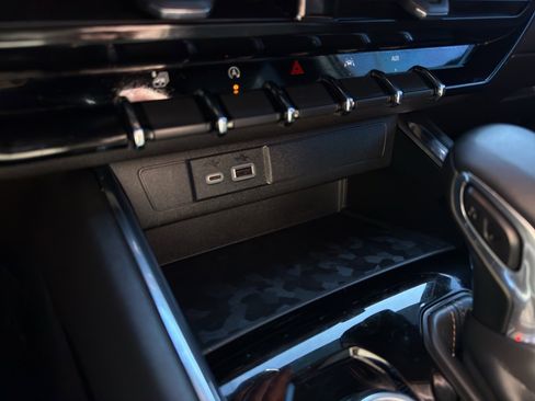 Used 2023 GMC Canyon AT4 w/ Canyon Safety Plus Package image 21