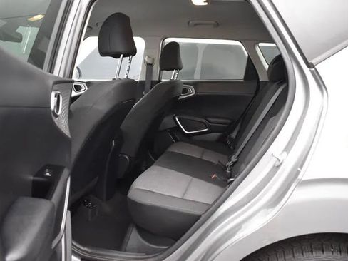 Used 2024 Kia Soul LX w/ Option Group 015 FWD image 15