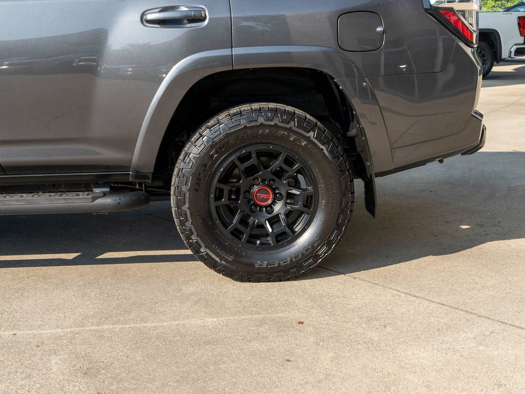 Used 2021 Toyota 4Runner TRD Pro AWD/4WD image 31