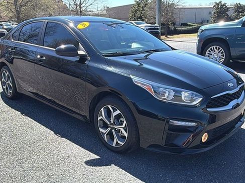 Used 2020 Kia Forte LXS image 3
